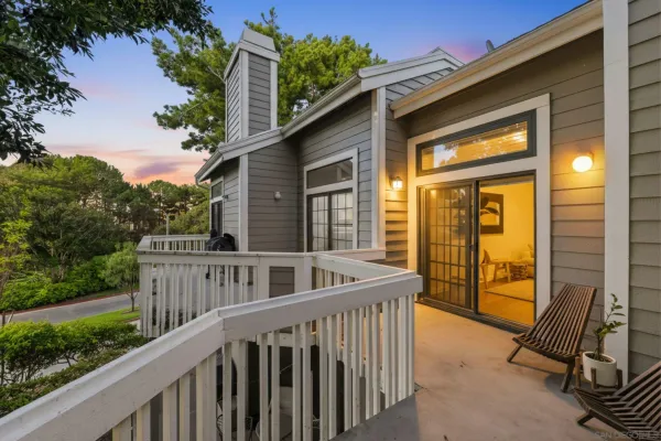 $875,000 | 20321 Tidepool Circle, Unit 205, Huntington Beach, CA 92646