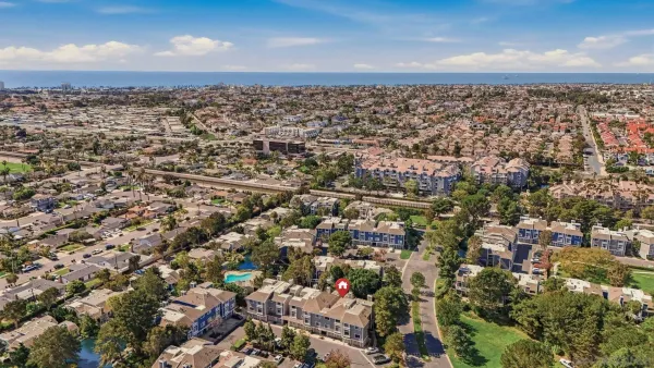 $875,000 | 20321 Tidepool Circle, Unit 205, Huntington Beach, CA 92646
