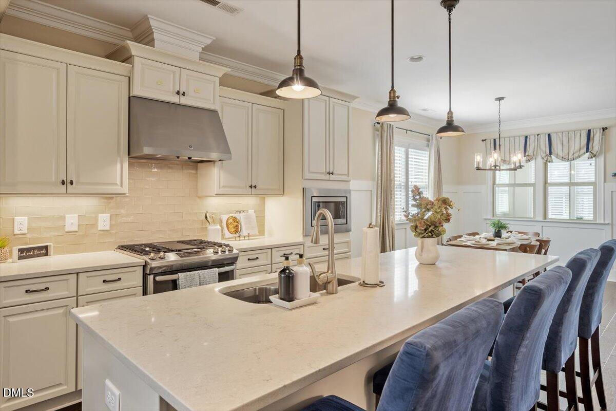 133 Beaufort Loop Clayton, NC 27520 - Photo 7 of 33 Kitchen