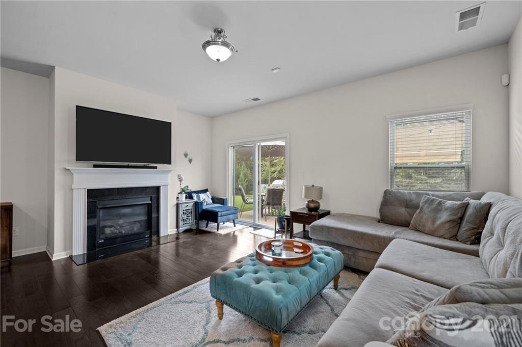 5835 Eleanor Rigby Road Charlotte, NC 28278 - Photo 8 of 24 Gallery Image 8