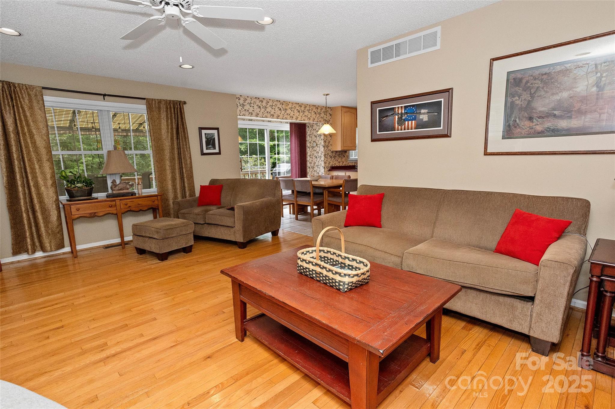 6 Oak Grove Road Arden, NC 28704 - Photo 14 of 46 Gallery Image 14