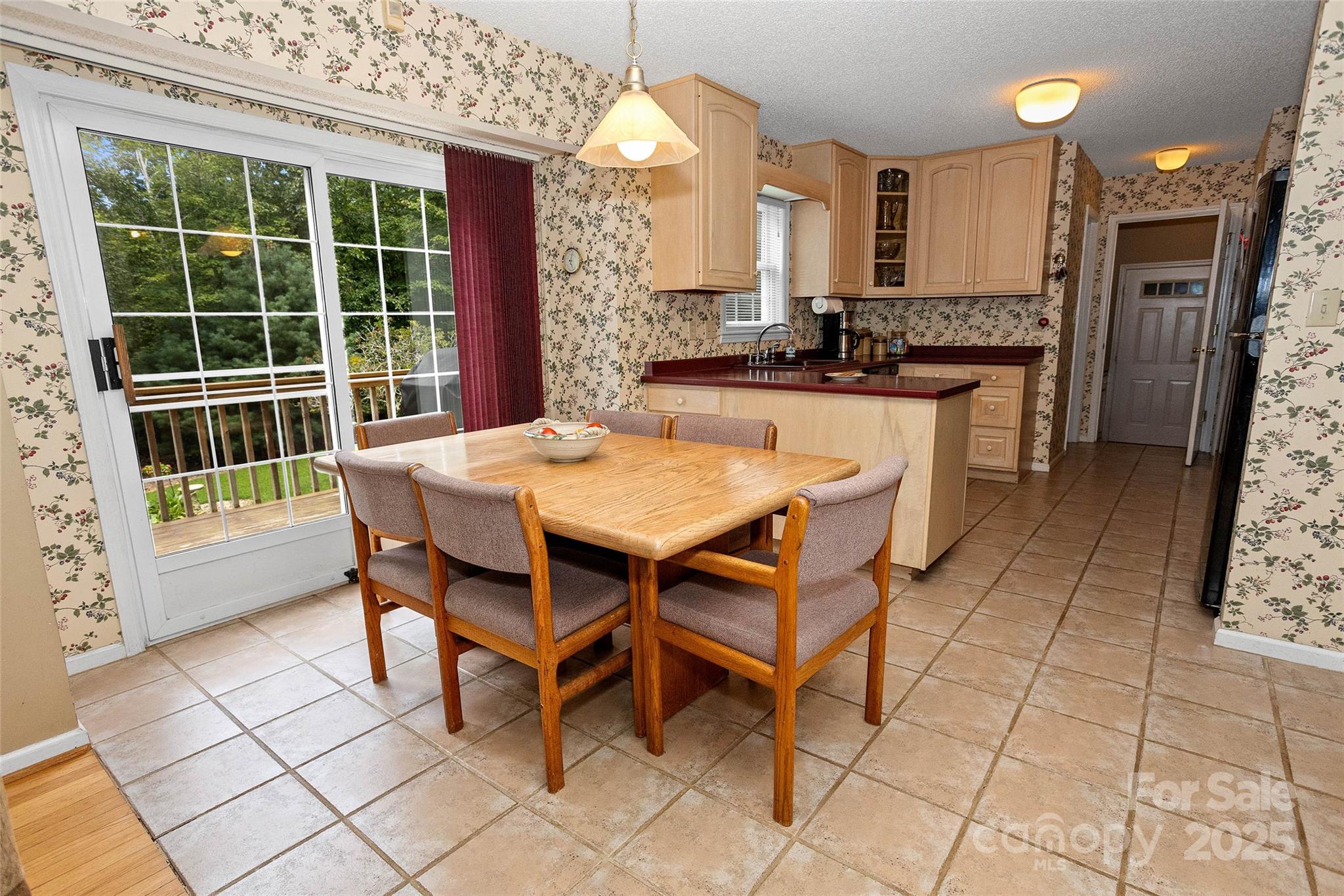 6 Oak Grove Road Arden, NC 28704 - Photo 10 of 46 Gallery Image 10