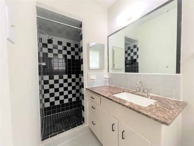 $1,850 | 1518 Johanna Drive, Houston, TX 77055