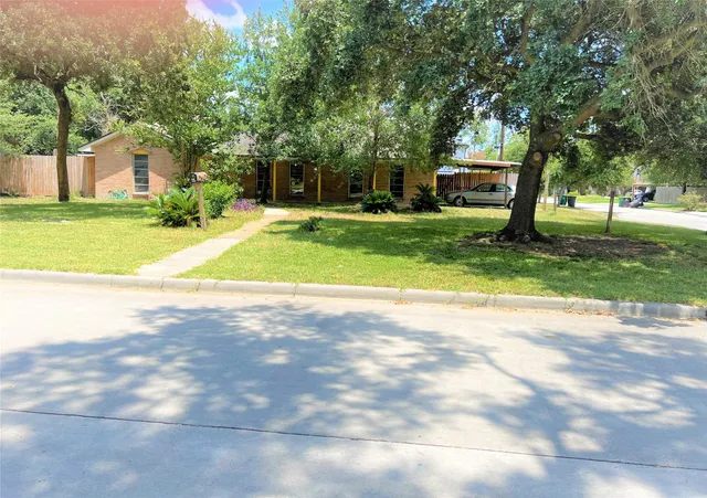 $1,850 | 1518 Johanna Drive, Houston, TX 77055