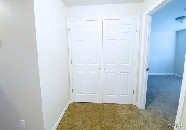 $125,000 | 660 Materdie Lane, Unit 204, Florissant, MO 63031