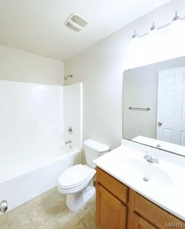 $125,000 | 660 Materdie Lane, Unit 204, Florissant, MO 63031