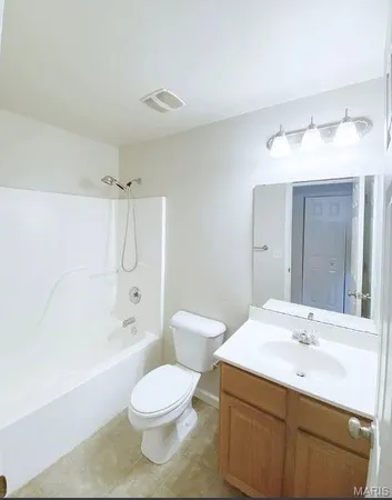 $125,000 | 660 Materdie Lane, Unit 204, Florissant, MO 63031