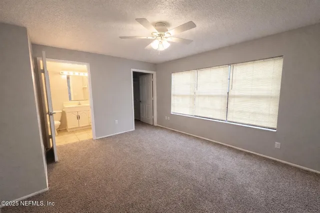 $179,900 | 253 Lakeview Court, Interlachen, FL 32148