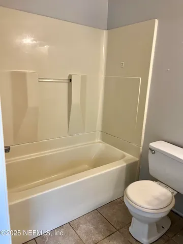 $179,900 | 253 Lakeview Court, Interlachen, FL 32148