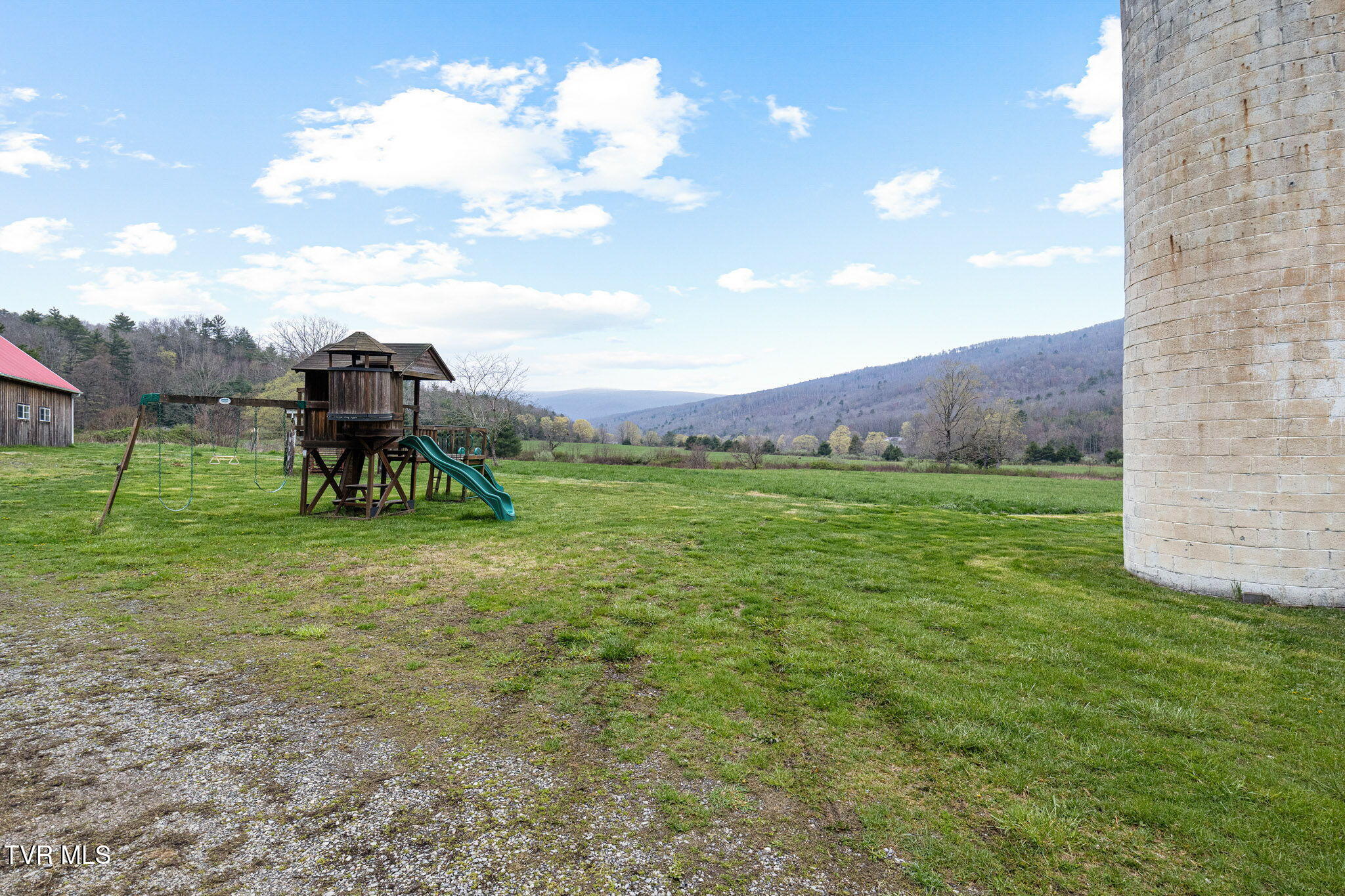 192 Hunting Camp Road Bastian, VA 24314 - Photo 54 of 83 54-web-or-mls-IMG_2271