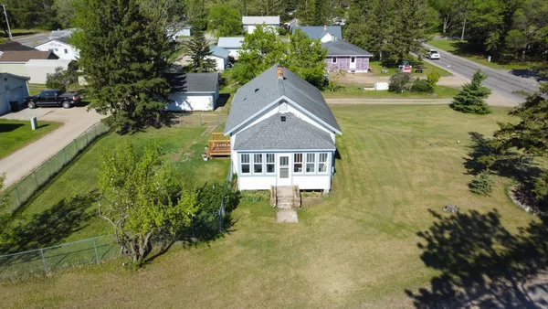 $184,000 | 17 Balsam Avenue Northwest, Menahga, MN 56464