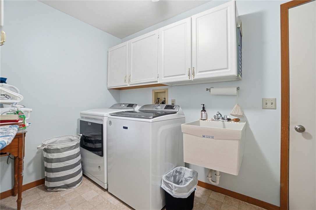 1043 Armsgate Road Springfield, OH 45503 - Photo 35 of 43