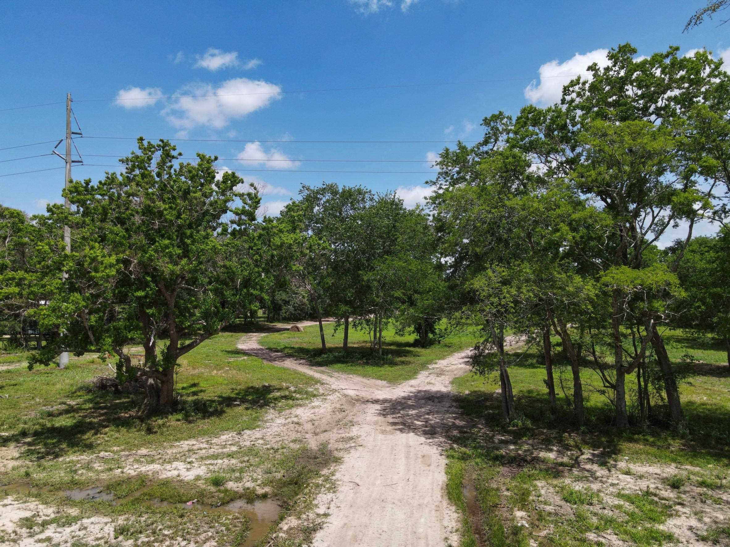 15546 Sour Lake Road Beaumont, TX 77713 - Photo 20 of 35