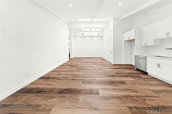 $3,300 | 13010 Hartland Street, North Hollywood, CA 91605