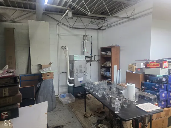 $2,750 | 1805 West 15th Street, Indianapolis, IN 46202