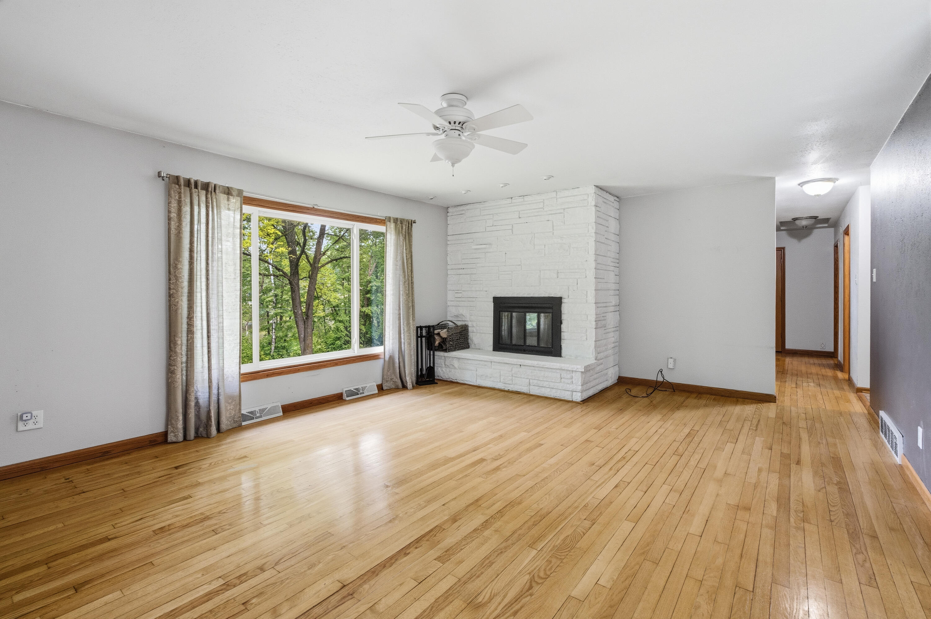 16924 Lax Chapel Road Schleswig, WI 53042 - Photo 11 of 49 Photo-3