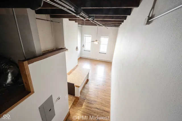 $1,199 | 501 Madison Avenue, Unit 202, Indianapolis, IN 46225