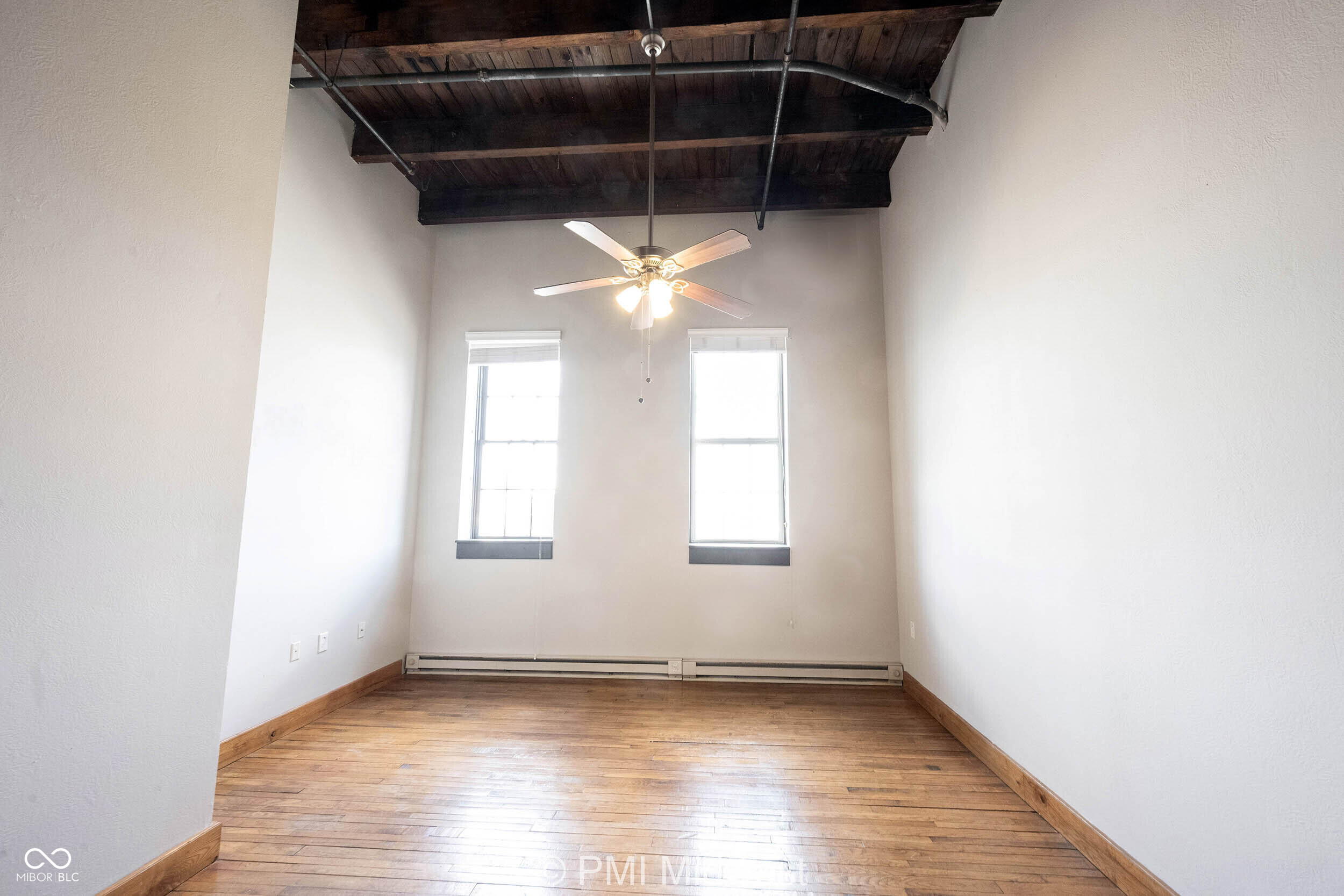 501 Madison Avenue, Unit 202 Indianapolis, IN 46225 - Photo 3 of 23