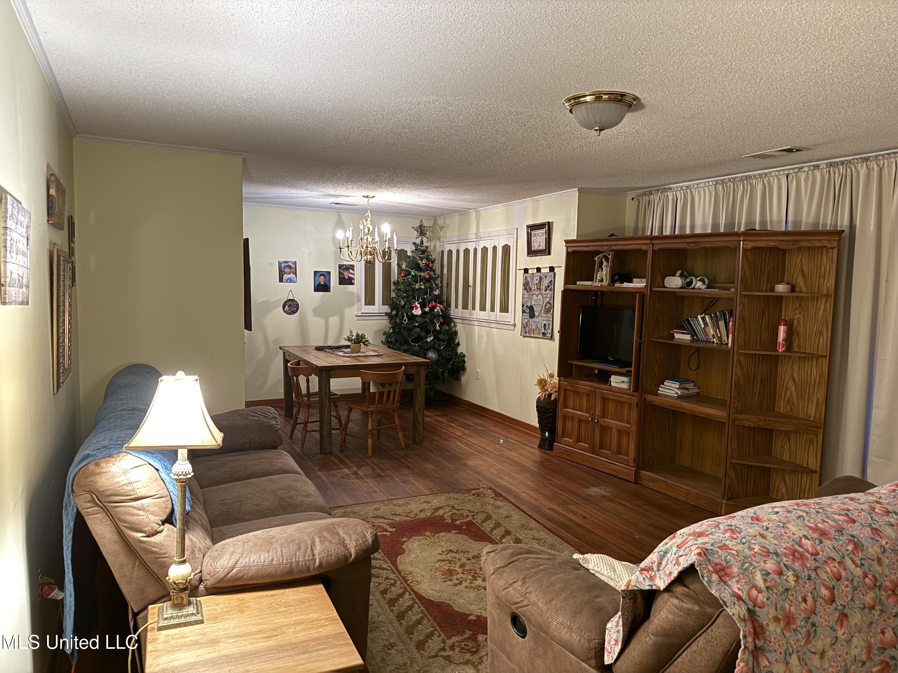 109 Mission Road Winona, MS 38967 - Photo 6 of 11 IMG_9748