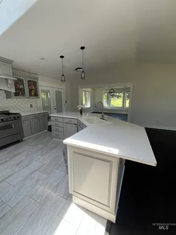 $724,000 | 1024 El Cajon Street, Moscow, ID 83843