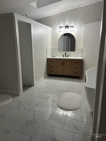 $724,000 | 1024 El Cajon Street, Moscow, ID 83843