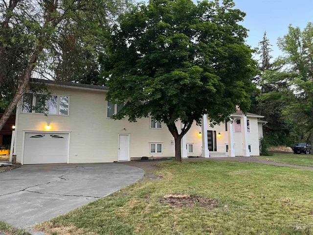 $724,000 | 1024 El Cajon Street, Moscow, ID 83843