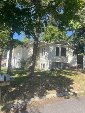 $724,000 | 1024 El Cajon Street, Moscow, ID 83843