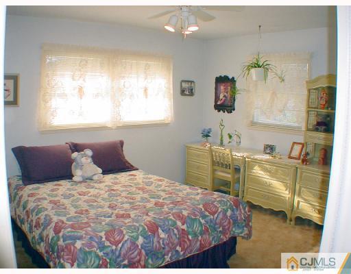 97 George Avenue Edison, NJ 08820 - Photo 8 of 10