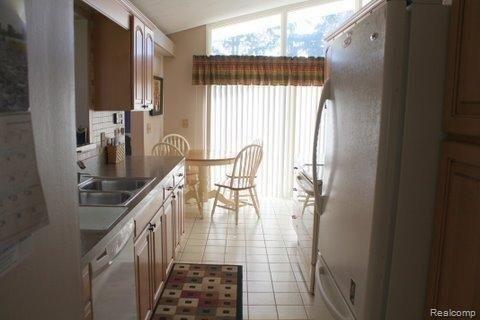 298 Ruff Drive Monroe, MI 48162 - Photo 7 of 25 IMG_3395.jpg
