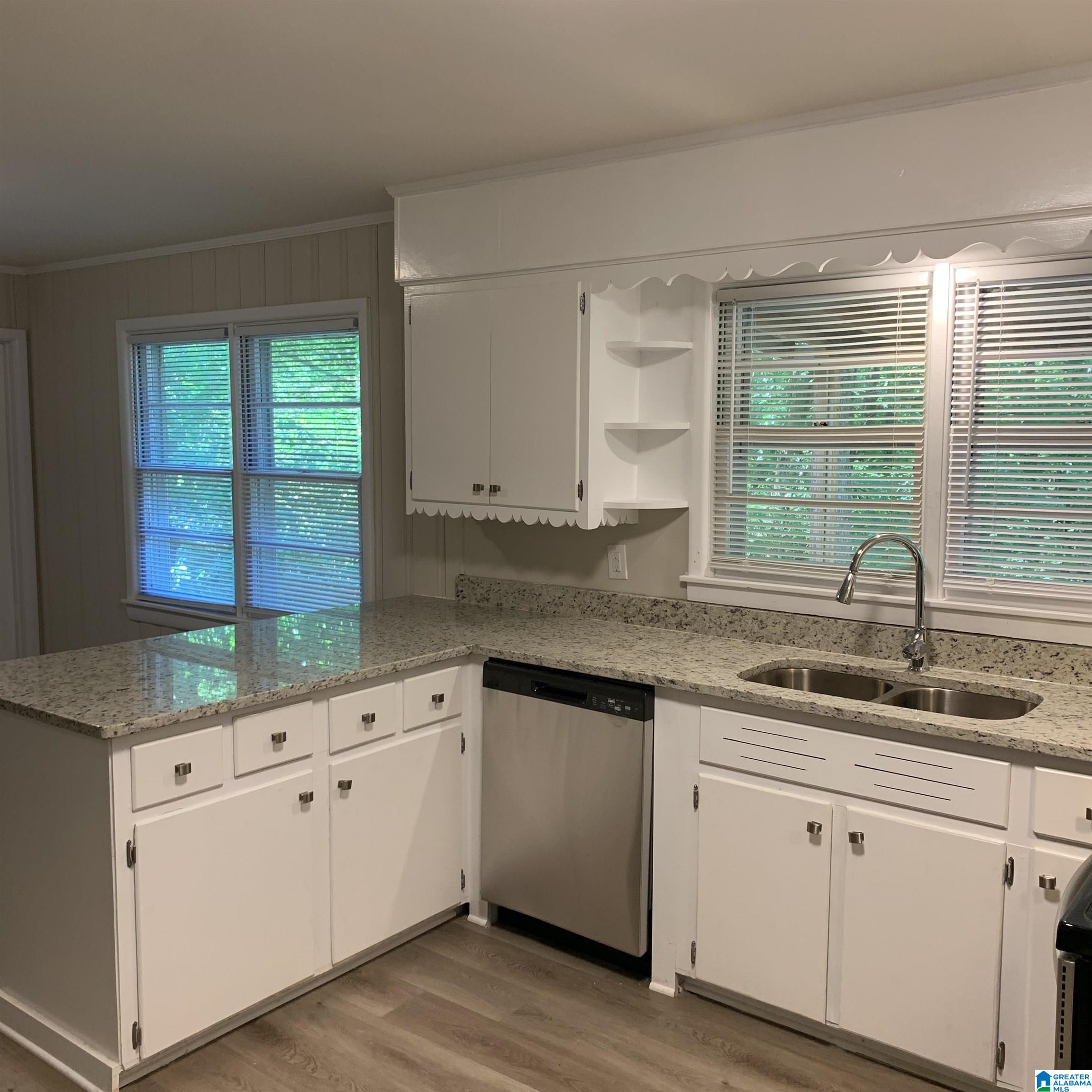515 Portercrest Road Graysville, AL 35073 - Photo 7 of 23