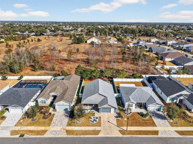 $402,000 | 12579 Northeast 49th Drive, Oxford, FL 34484