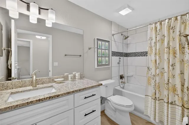 $402,000 | 12579 Northeast 49th Drive, Oxford, FL 34484