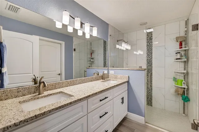 $402,000 | 12579 Northeast 49th Drive, Oxford, FL 34484