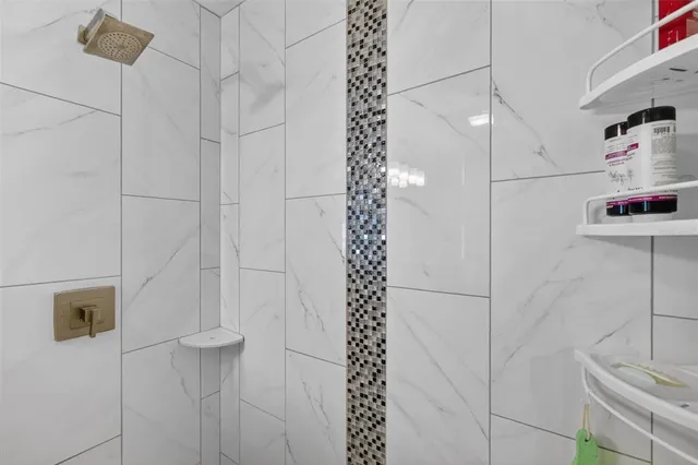 $402,000 | 12579 Northeast 49th Drive, Oxford, FL 34484