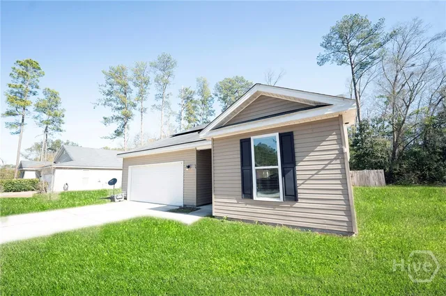 $1,900 | 54 Shuman Street, Pembroke, GA 31321