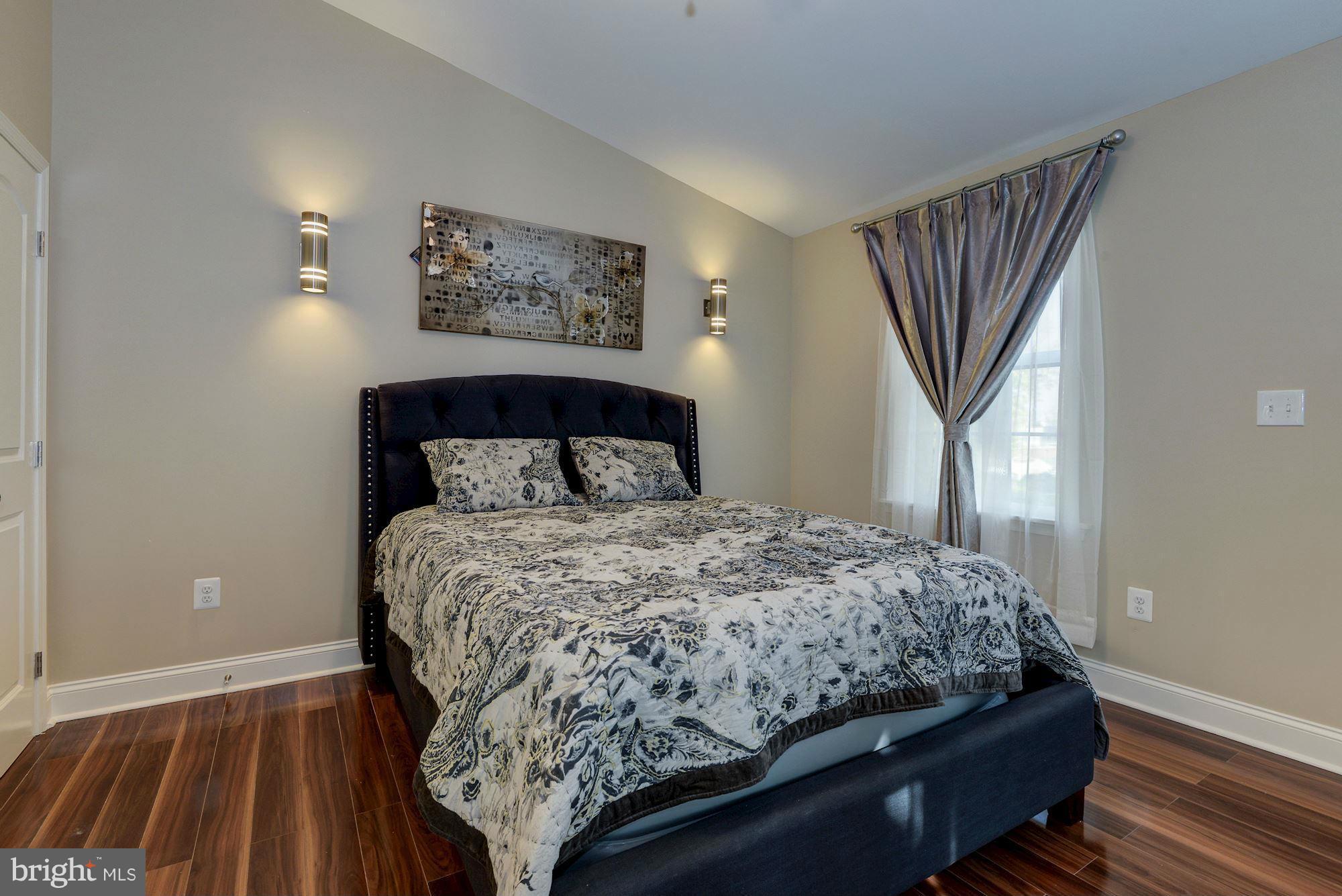 5658 Calyn Road Catonsville, MD 21228 - Photo 16 of 28 Bedroom (Master)