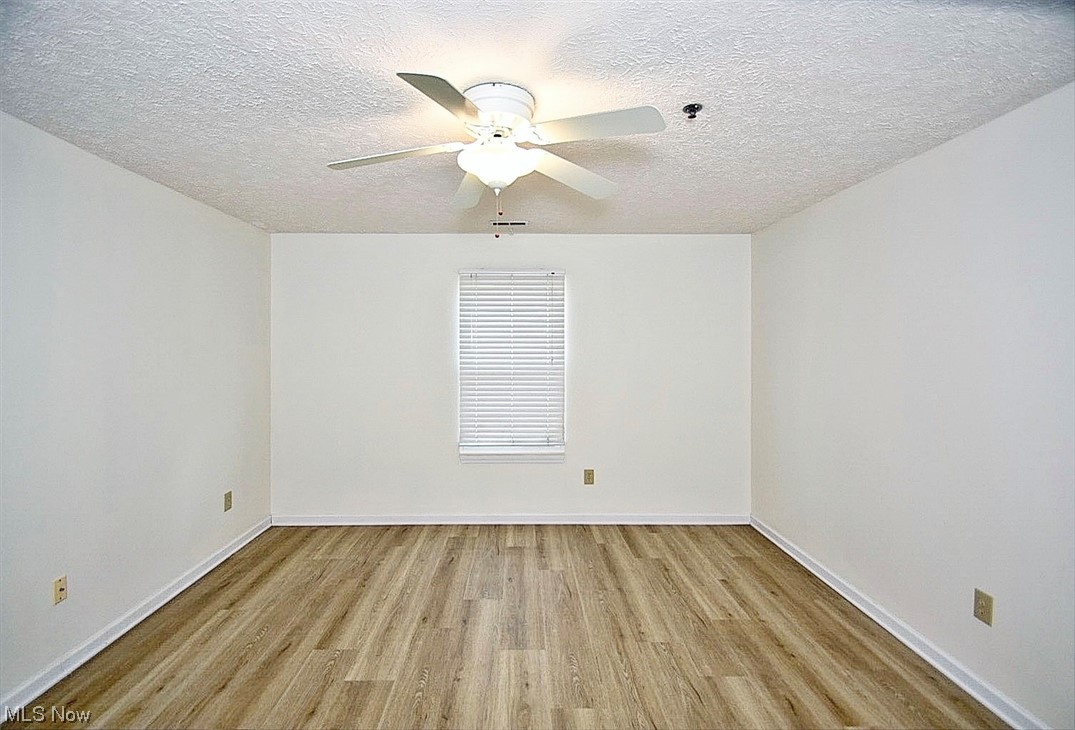 4703 Hills And Dales Road Northwest, Unit 109 Canton, OH 44708 - Photo 11 of 27 Master bedroom 13 x 15