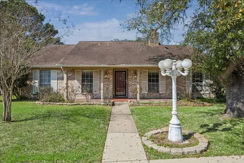 $300,000 | 1747 Hilton Head Drive, Missouri City, TX 77459