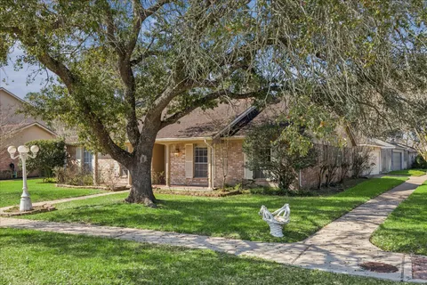 $300,000 | 1747 Hilton Head Drive, Missouri City, TX 77459