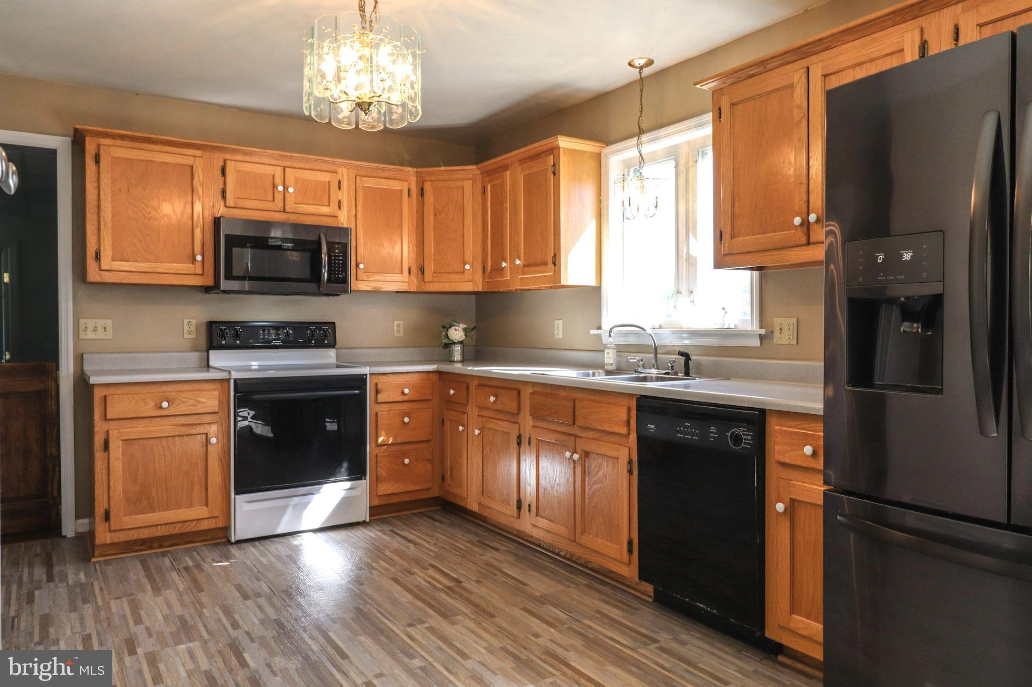 21 Dead End Road Millerstown, PA 17062 - Photo 9 of 49 Gallery Image 9