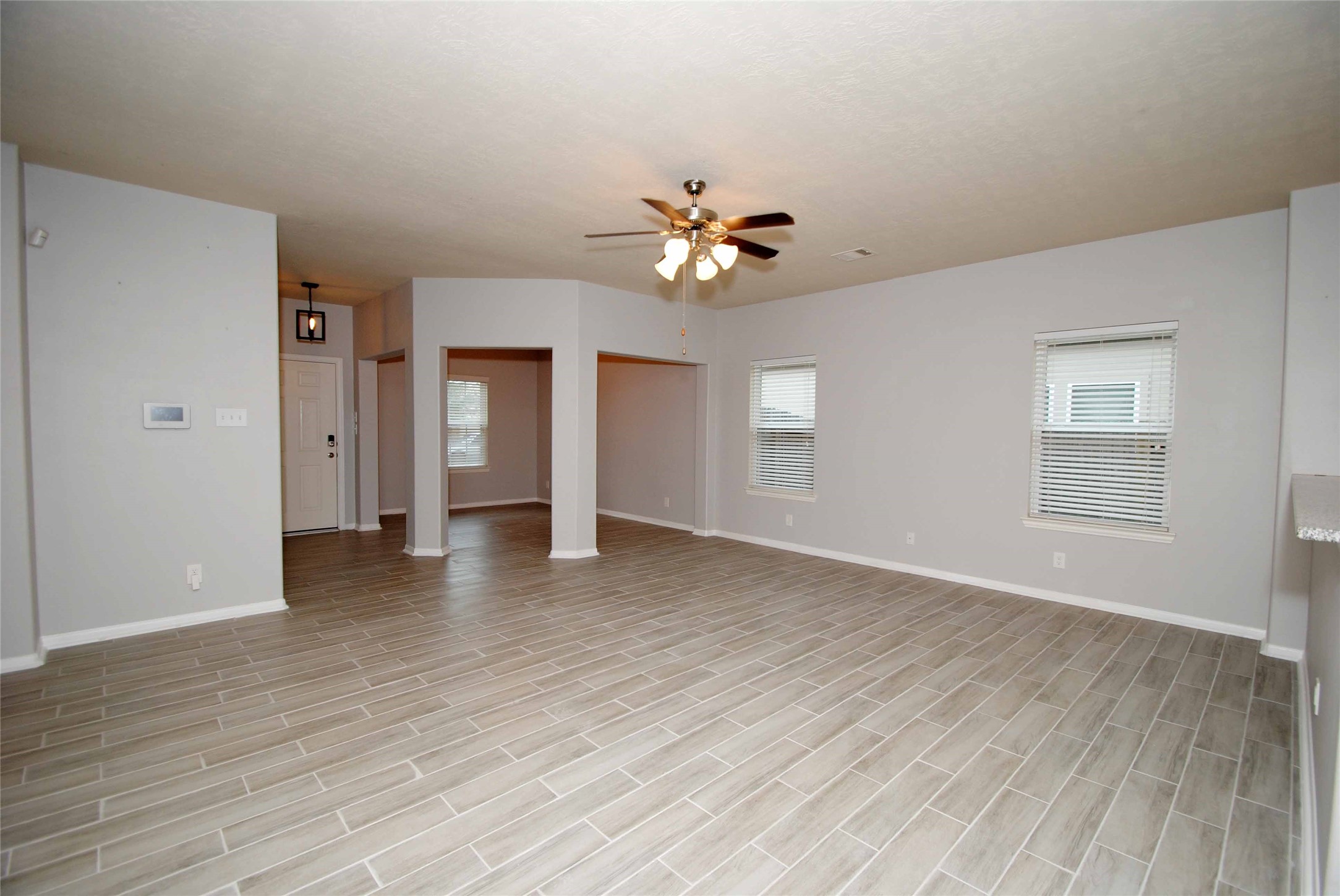7019 Hazelnut Lane Baytown, TX 77521 - Photo 6 of 29