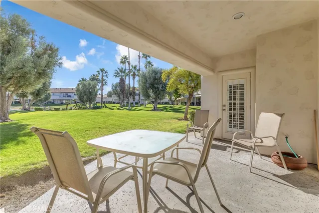 $499,900 | 280 Vista Royale Circle East, Palm Desert, CA 92211