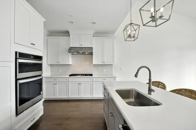 $799,000 | 18 Lansing Way, Unit 18, Millis, MA 02054