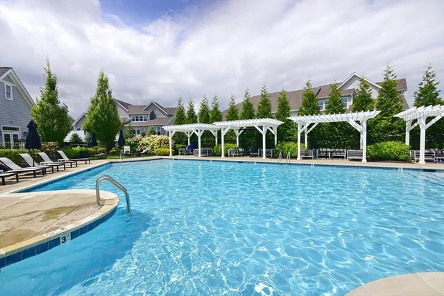 $799,000 | 18 Lansing Way, Unit 18, Millis, MA 02054