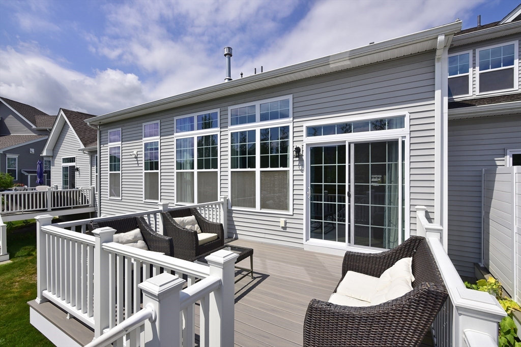 18 Lansing Way, Unit 18 Millis, MA 02054 - Photo 5 of 38