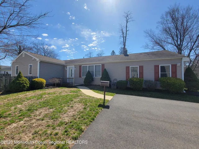 a house view with a backyard space
