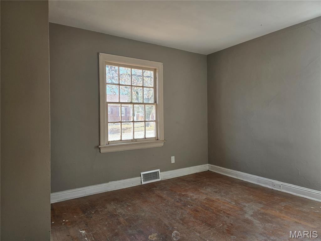 309 Newell Drive Ferguson, MO 63135 - Photo 10 of 18