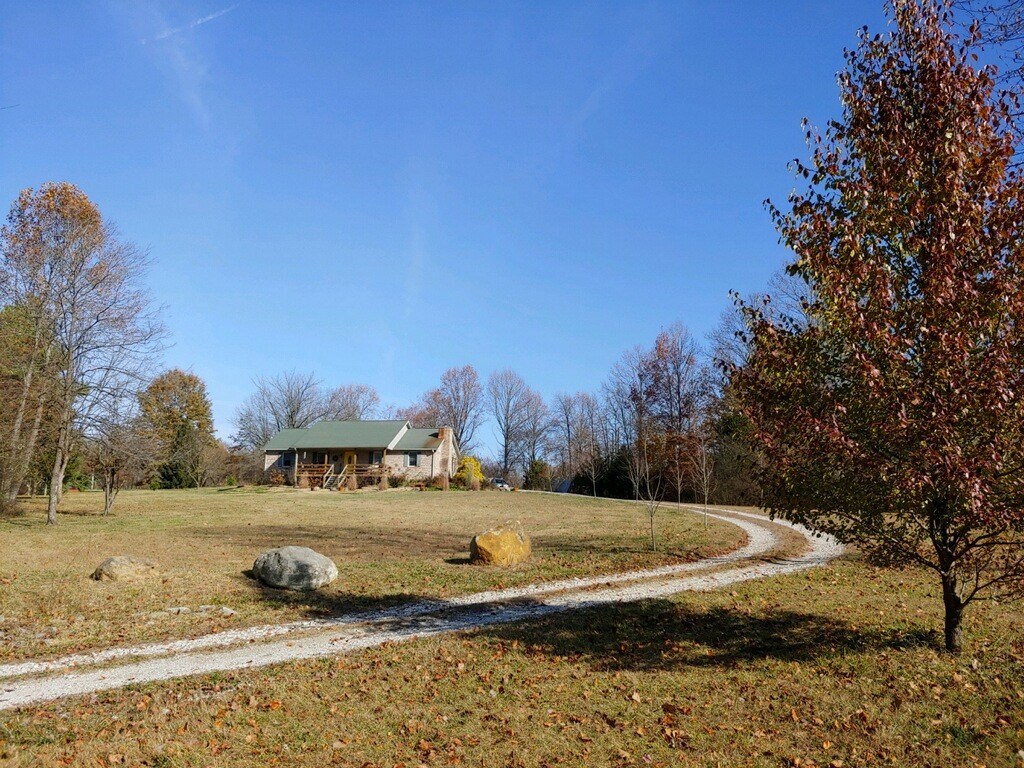 7746 Locust Lake Road Spencer, IN 47460 - Photo 1 of 28 Gallery Image 1