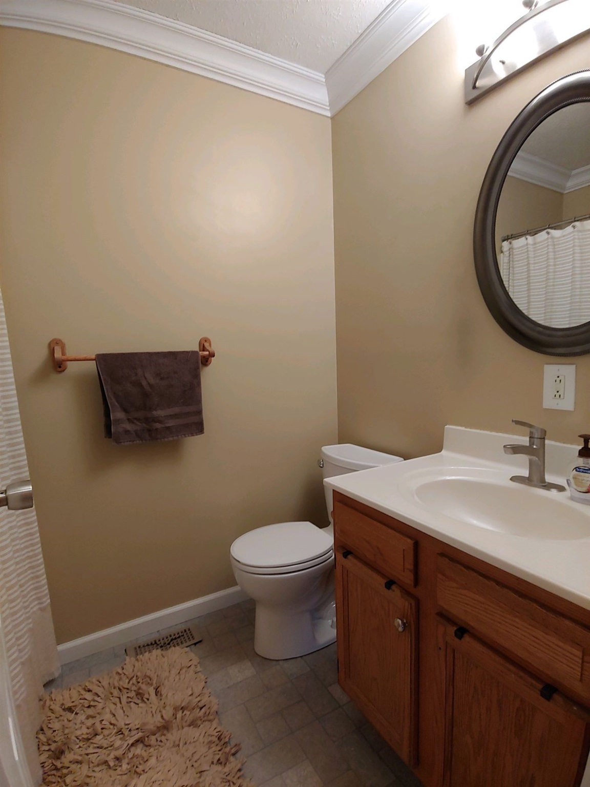 7746 Locust Lake Road Spencer, IN 47460 - Photo 17 of 28 Gallery Image 17