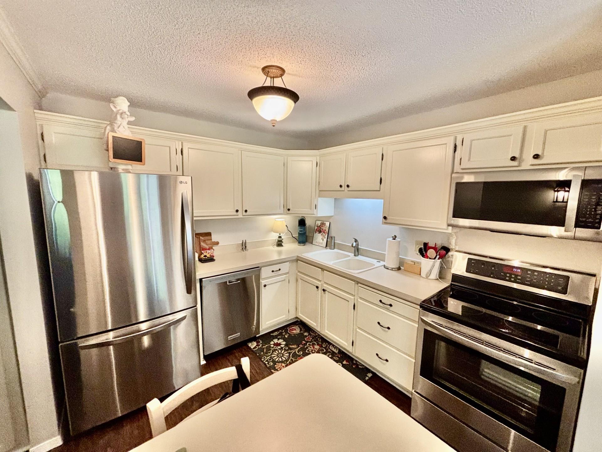 6804 Langford Drive Edina, MN 55436 - Photo 5 of 26